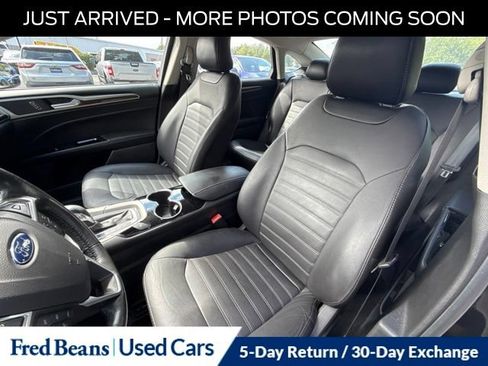 Used 2016 Ford Fusion SE w/ Equipment Group 202A AWD/4WD image 17