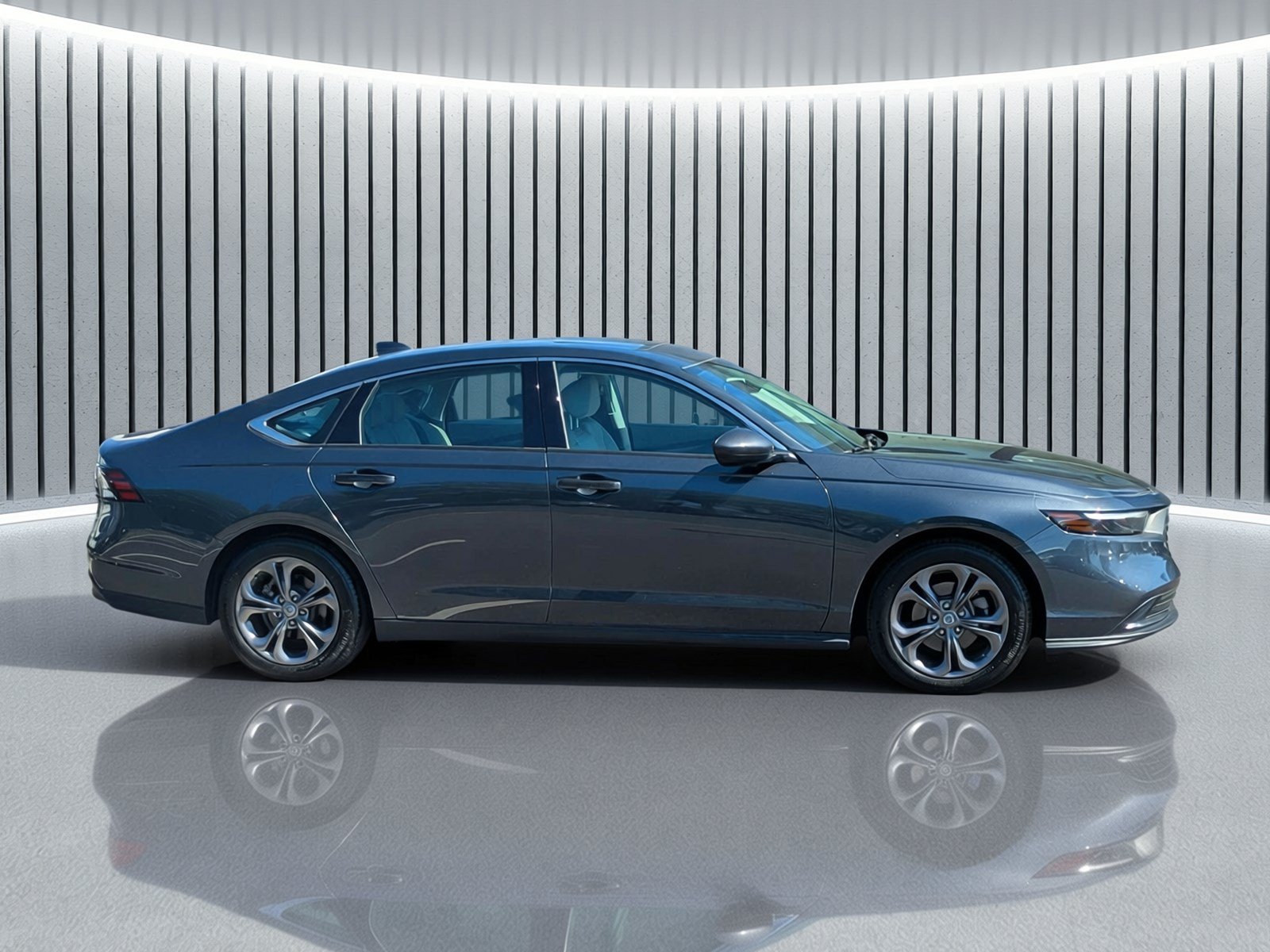 Certified 2024 Honda Accord EX image 3
