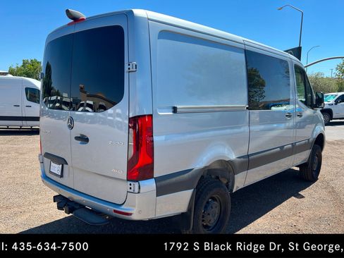 Used 2026 Mercedes-Benz Sprinter 2500 image 5
