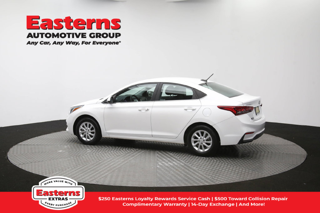 Used 2022 Hyundai Accent SEL FWD image 62