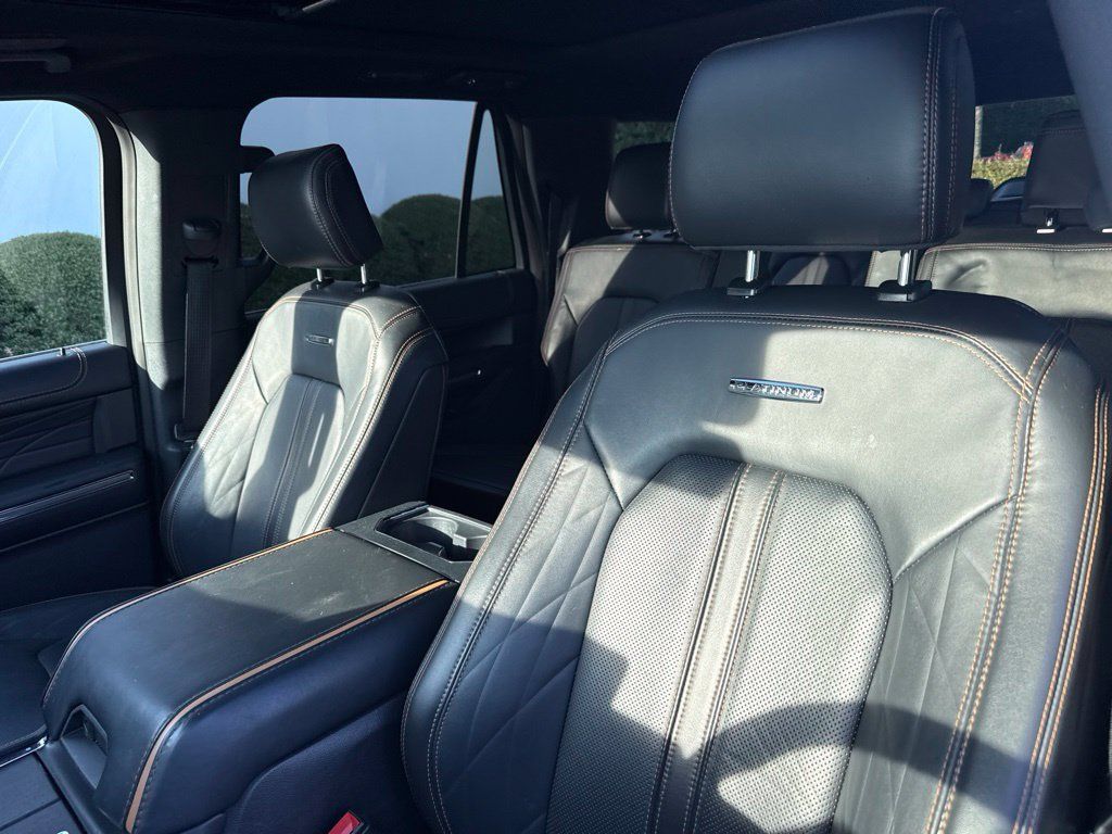 Used 2022 Ford Expedition Max Platinum AWD/4WD image 25
