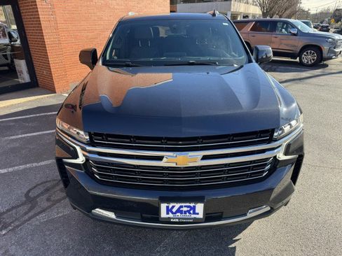 Certified 2022 Chevrolet Suburban LT w/ Luxury Package image 9