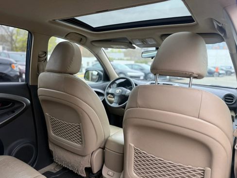 Used 2010 Toyota RAV4 Limited FWD image 17