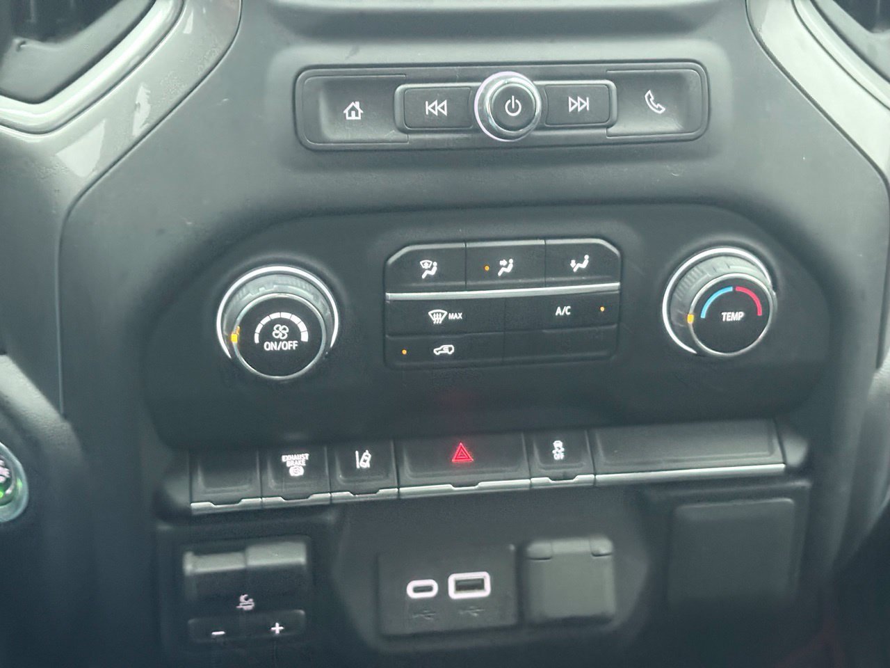 Used 2024 Chevrolet Silverado 2500 W/T AWD/4WD image 11