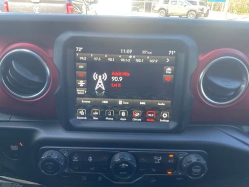 Used 2021 Jeep Wrangler Unlimited Rubicon image 18