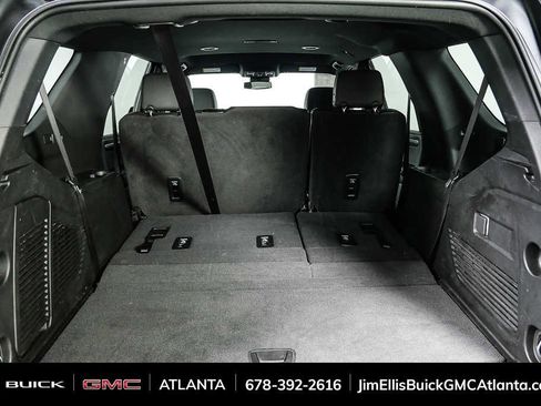 Used 2025 Chevrolet Tahoe LT RWD image 33