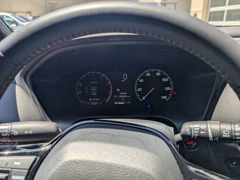 Used 2024 Honda HR-V Sport image 18