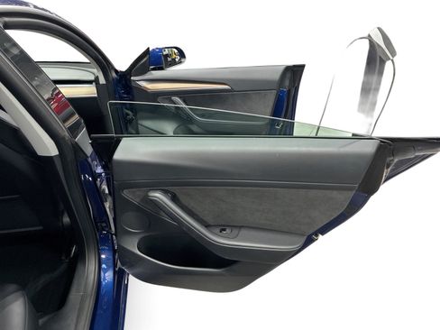 Certified 2023 Tesla Model 3 Standard Range RWD image 12