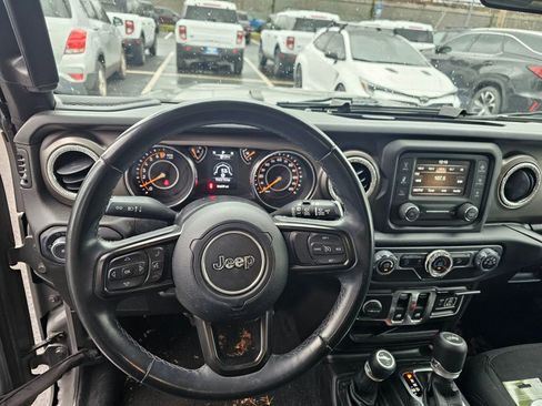 Used 2020 Jeep Wrangler Sport image 9