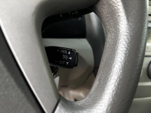 Used 2011 Toyota Camry LE image 47