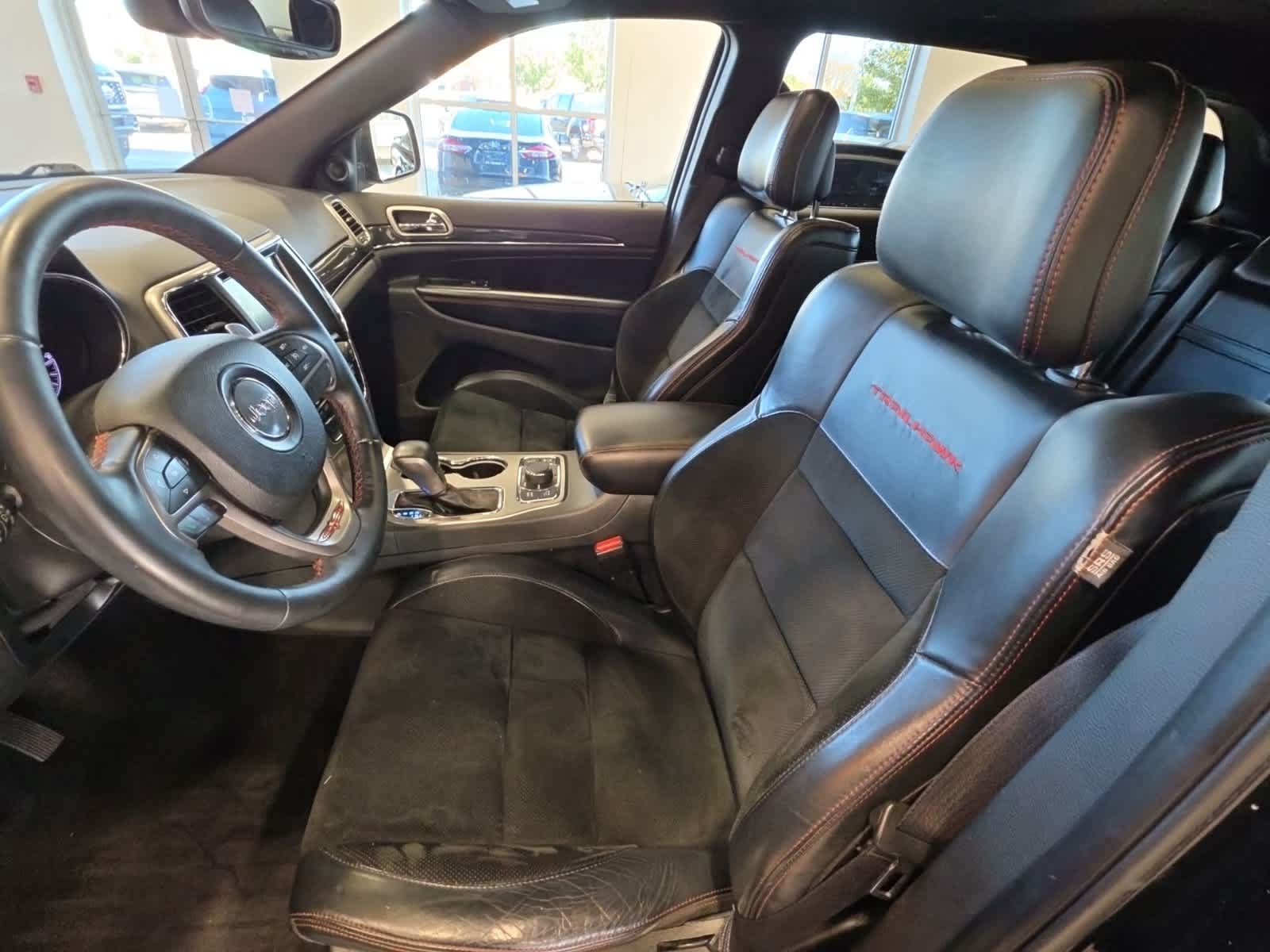 Used 2017 Jeep Grand Cherokee Trailhawk AWD/4WD image 17