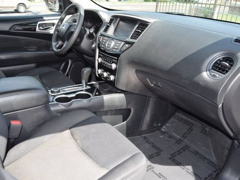 Used 2018 Nissan Pathfinder S AWD/4WD image 21