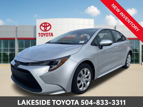 Used 2024 Toyota Corolla LE image 1
