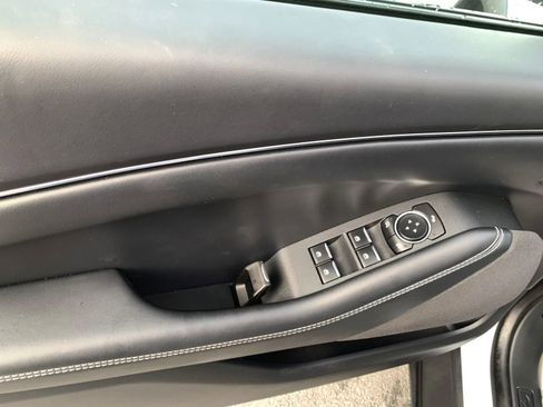 Used 2023 Ford Mustang Mach-E Select image 21