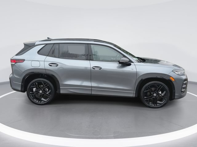 New 2026 Volkswagen Tiguan SE R-Line FWD image 5