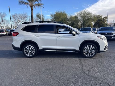 Used 2022 Subaru Ascent Limited w/ Technology Package image 6