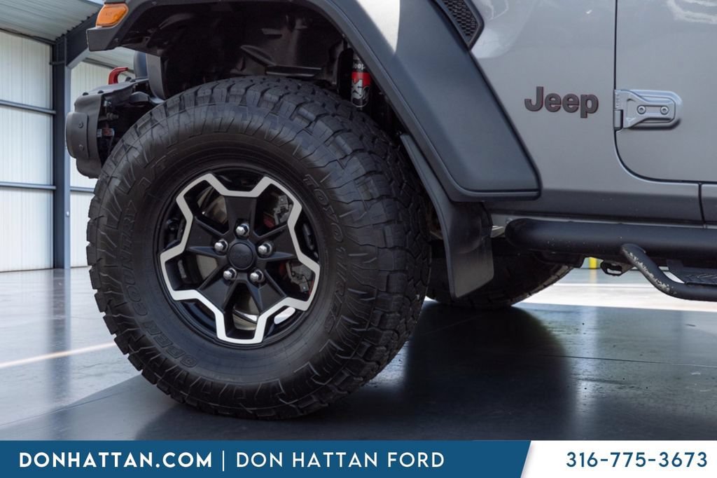 Used 2020 Jeep Gladiator Rubicon w/ Dual Top Group AWD/4WD image 27