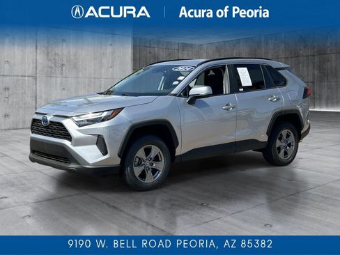 Used 2024 Toyota RAV4 XLE AWD/4WD image 1