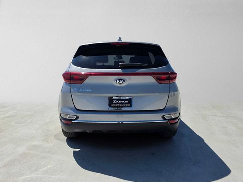 Used 2022 Kia Sportage LX AWD/4WD image 4