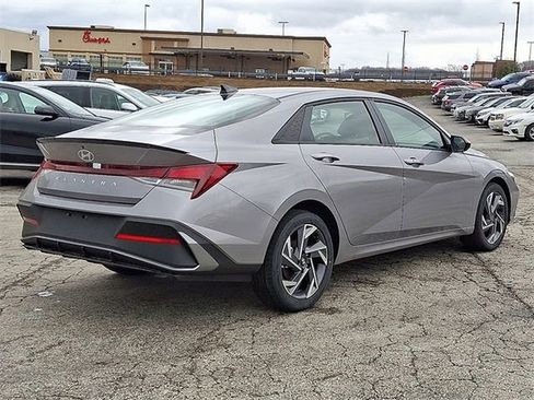 New 2026 Hyundai Elantra Sport image 4