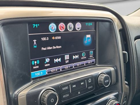 Used 2017 Chevrolet Silverado 1500 High Country AWD/4WD image 27