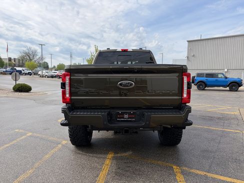 New 2026 Ford F250 Lariat w/ Black Appearance Package AWD/4WD image 7