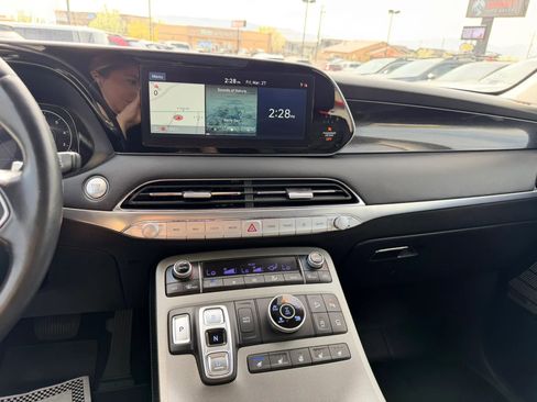 Used 2021 Hyundai Palisade Limited image 22