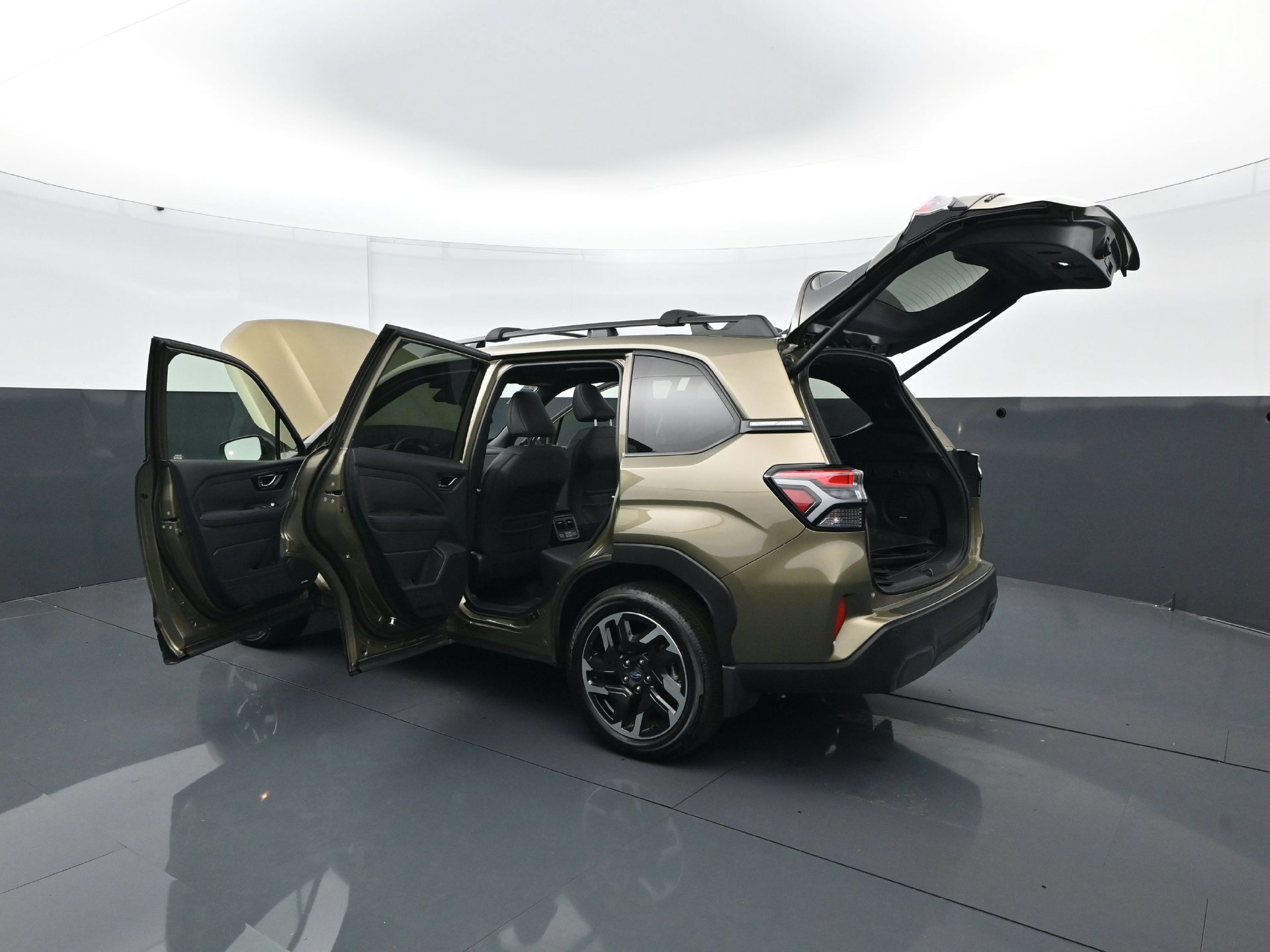 Used 2025 Subaru Forester Limited AWD/4WD image 33