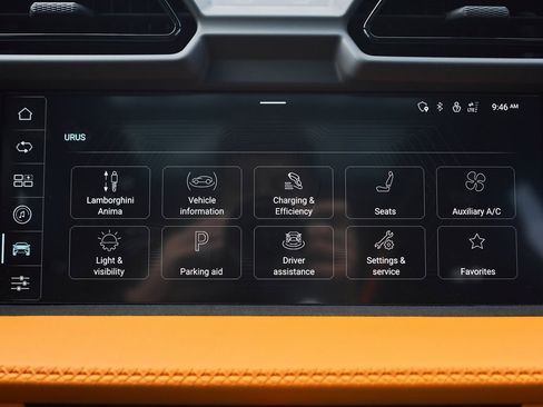 Used 2025 Lamborghini Urus SE image 73