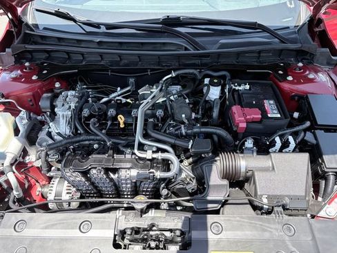 Used 2025 Nissan Altima 2.5 SV FWD image 28