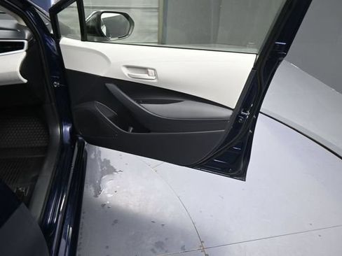 Used 2026 Toyota Corolla LE FWD image 13