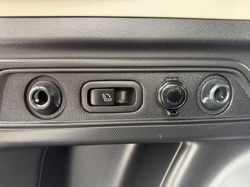 Used 2019 Subaru Forester Touring image 50