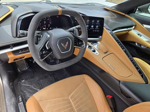 Used 2021 Chevrolet Corvette Stingray Premium Cpe w/ Battery Protection Package RWD image 8