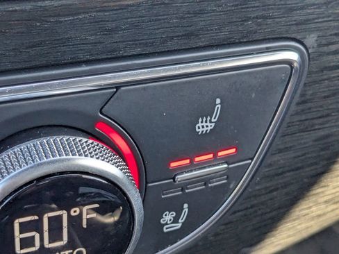 Used 2018 Audi Q7 3.0T Prestige image 11