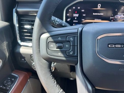 Used 2026 GMC Sierra 2500 Denali Ultimate AWD/4WD image 18