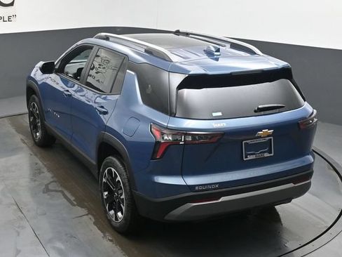 New 2026 Chevrolet Equinox LT w/ LPO, Floor Liner Package FWD image 19