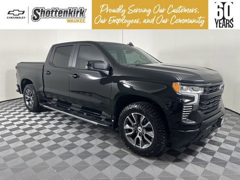Used 2022 Chevrolet Silverado 1500 RST image 1