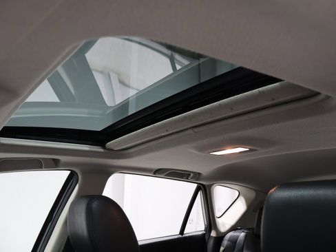 Used 2010 MAZDA MAZDA3 s Grand Touring image 11