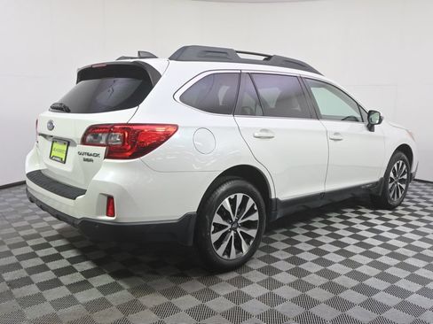 Used 2017 Subaru Outback 3.6R Limited AWD/4WD image 7