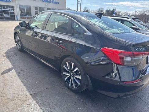 Used 2023 Honda Civic EX image 10