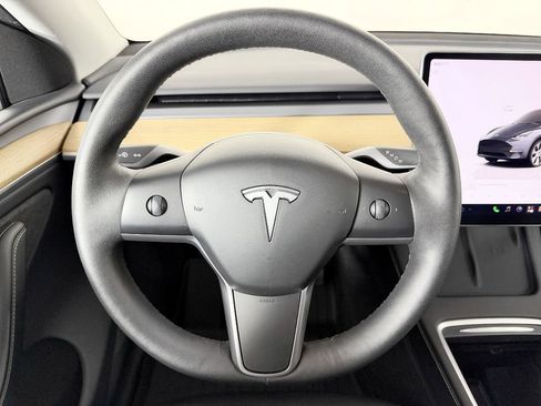 Used 2023 Tesla Model Y Long Range AWD/4WD image 54