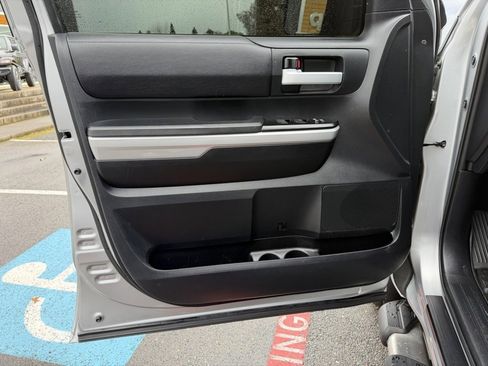 Used 2018 Toyota Tundra SR5 w/ TRD Off Road Package image 12