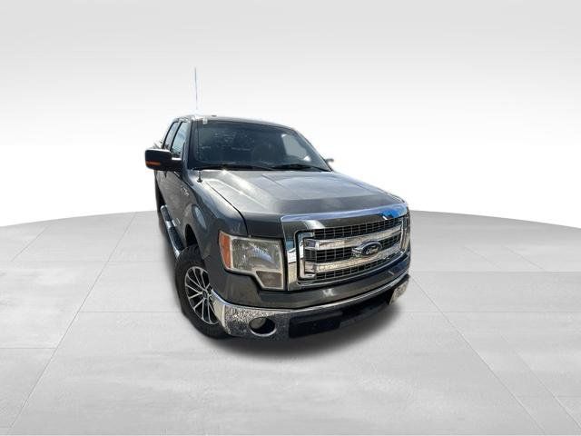 Used 2014 Ford F150 XLT w/ Equipment Group 302A Luxury AWD/4WD image 4