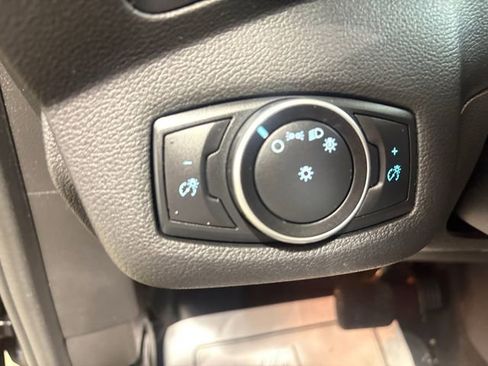 Used 2017 Ford C-MAX SE image 17