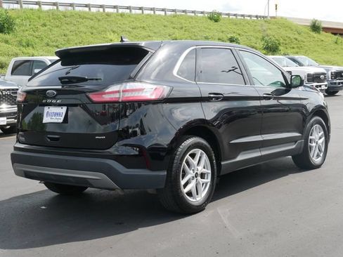 Certified 2024 Ford Edge SEL AWD/4WD image 4