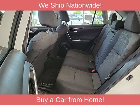 Used 2021 Toyota RAV4 XLE AWD/4WD image 10