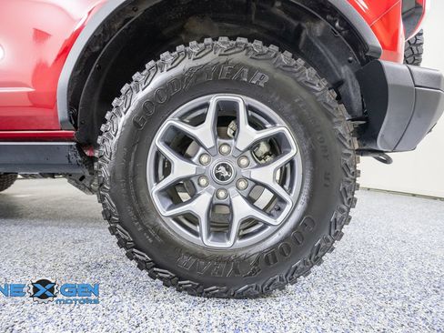 Used 2025 Ford Bronco Badlands AWD/4WD image 53