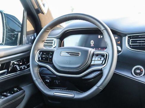 New 2026 Jeep Grand Wagoneer Summit AWD/4WD image 17