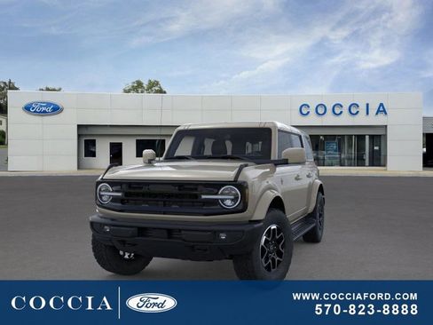 New 2025 Ford Bronco Outer Banks image 2