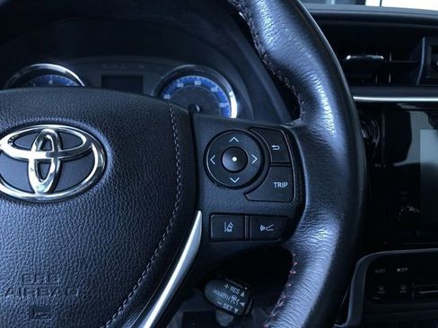 Certified 2017 Toyota Corolla SE 50th Anniversary image 28